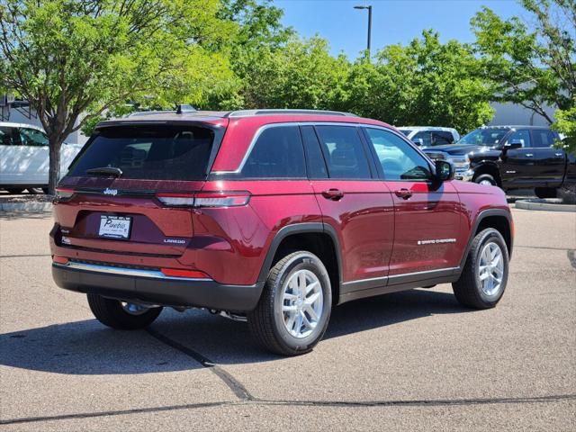 2025 Jeep Grand Cherokee GRAND CHEROKEE LAREDO X 4X4