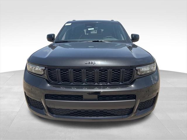 2025 Jeep Grand Cherokee GRAND CHEROKEE L ALTITUDE 4X2