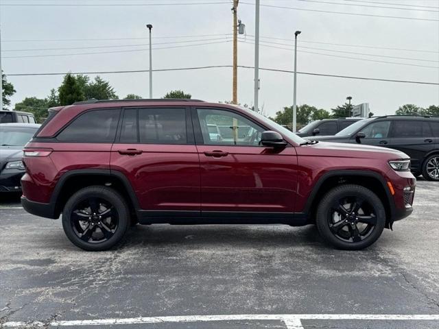 2025 Jeep Grand Cherokee GRAND CHEROKEE LIMITED 4X4