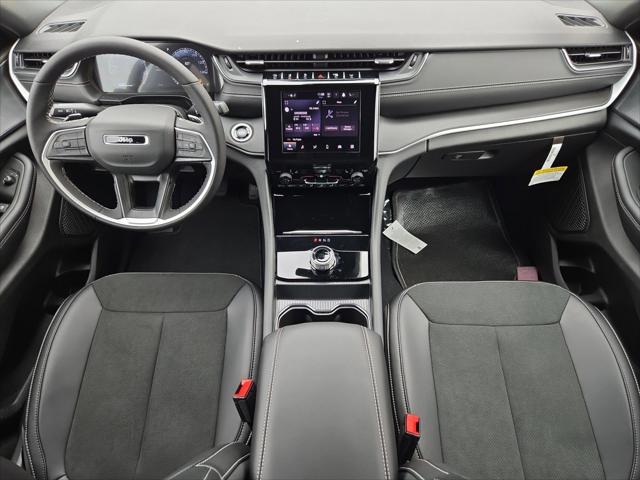 2025 Jeep Grand Cherokee GRAND CHEROKEE L ALTITUDE X 4X2