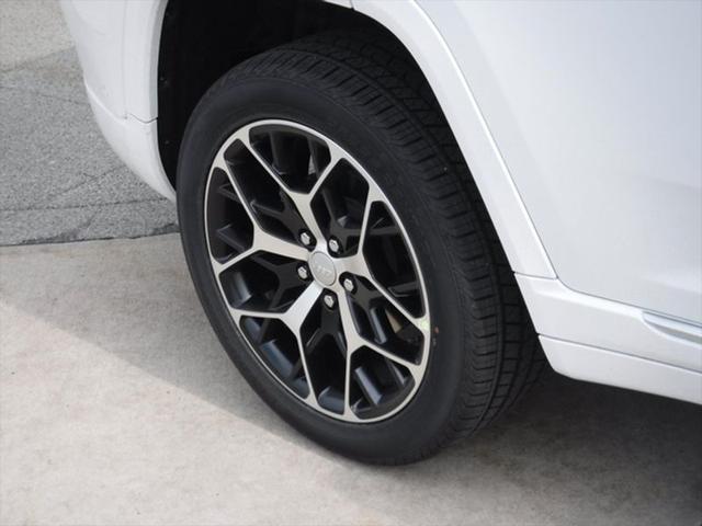 2025 Jeep Grand Cherokee GRAND CHEROKEE SUMMIT RESERVE 4X4