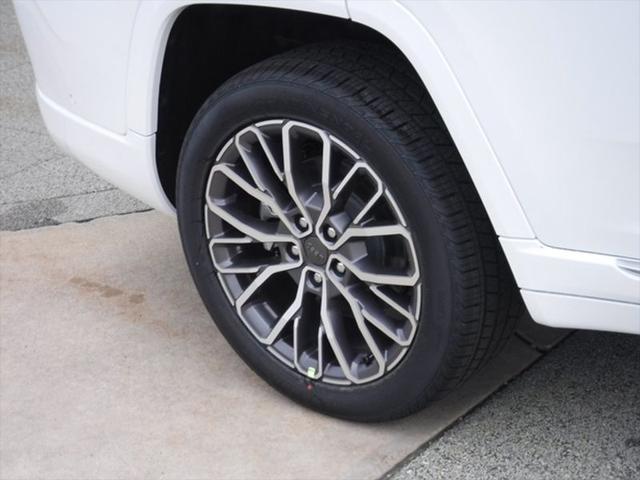 2025 Jeep Grand Cherokee GRAND CHEROKEE L SUMMIT RESERVE 4X4