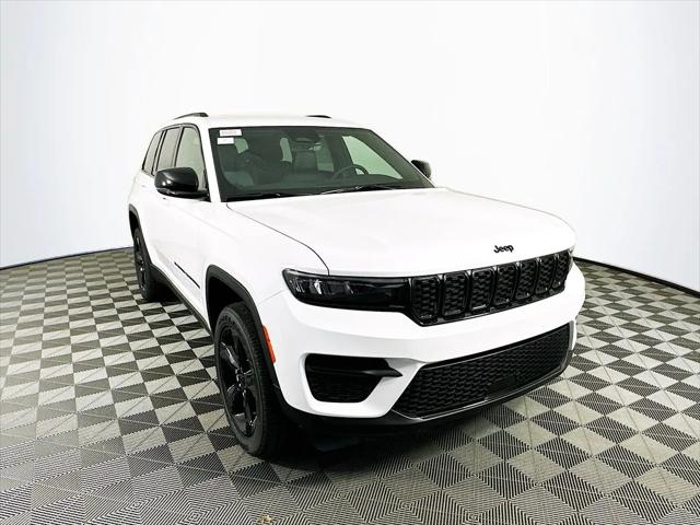 2025 Jeep Grand Cherokee GRAND CHEROKEE ALTITUDE 4X4