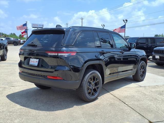 2025 Jeep Grand Cherokee GRAND CHEROKEE LAREDO X 4X2