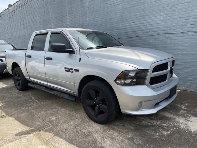 2017 RAM 1500 Express Crew Cab 4x2 57 Box