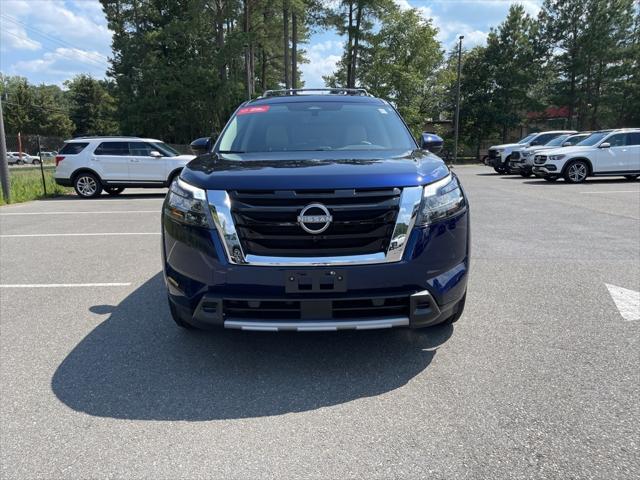 2025 Nissan Pathfinder SL 4WD