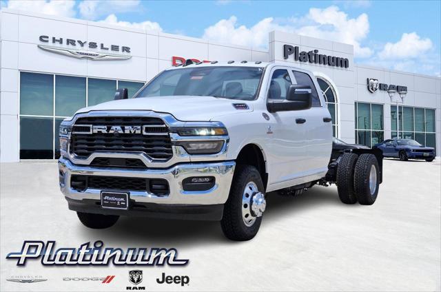 2025 RAM Ram 3500 Chassis Cab RAM 3500 TRADESMAN CREW CAB CHASSIS 4X4 60 CA