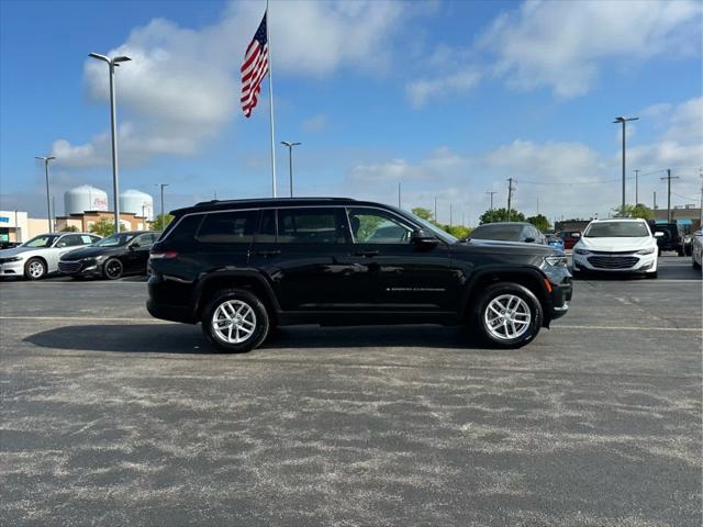 2022 Jeep Grand Cherokee L Laredo 4x4