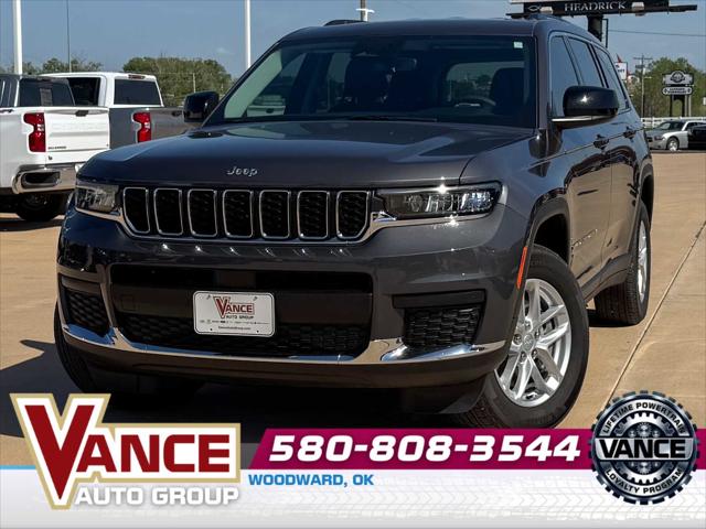 2023 Jeep Grand Cherokee L Laredo 4x2