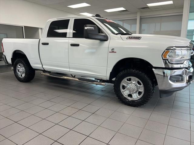 2023 RAM 2500 Tradesman Crew Cab 4x4 64 Box