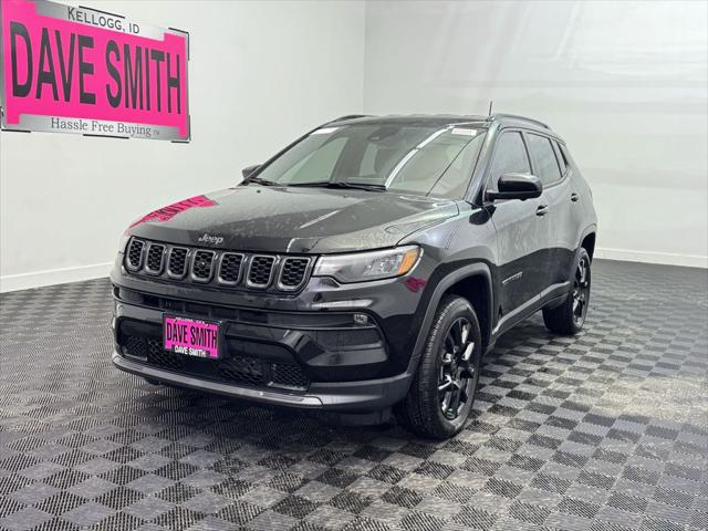 2025 Jeep Compass COMPASS LATITUDE 4X4