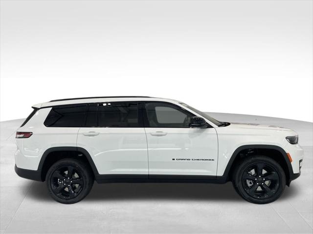 2025 Jeep Grand Cherokee GRAND CHEROKEE L ALTITUDE 4X4