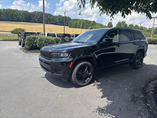 2025 Jeep Grand Cherokee Altitude X 4x4