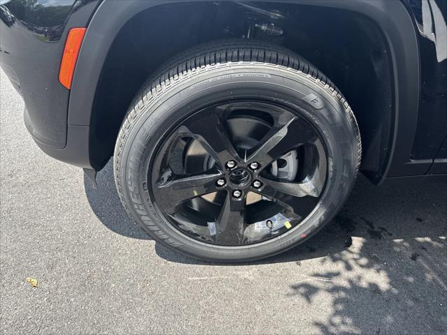 2025 Jeep Grand Cherokee Altitude X 4x4