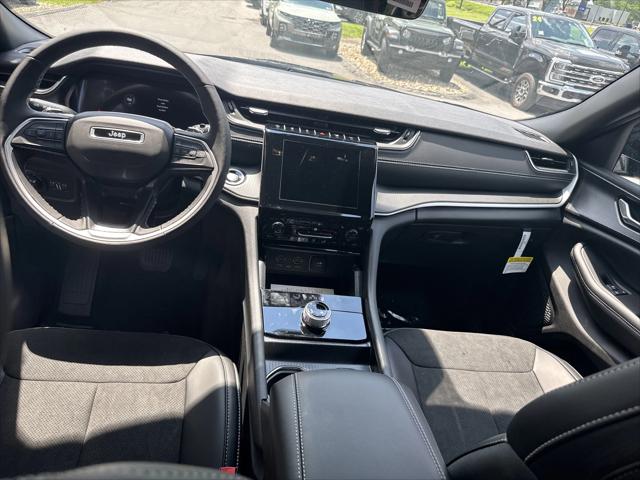 2025 Jeep Grand Cherokee Altitude X 4x4