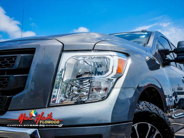 2021 Nissan Titan SV