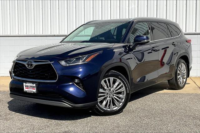 2023 Toyota Highlander Platinum