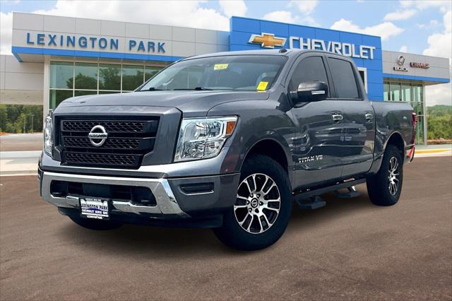 2020 Nissan TITAN Crew Cab SV 4x4