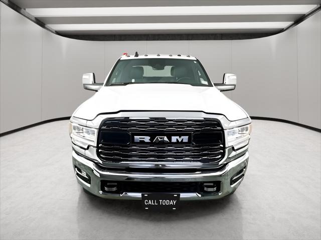 2024 RAM 3500 Limited Crew Cab 4x4 8 Box