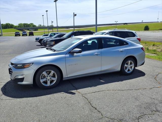 2022 Chevrolet Malibu FWD LT