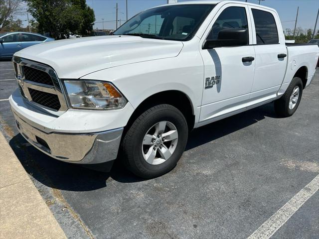 2022 RAM 1500 Classic SLT Crew Cab 4x4 57 Box