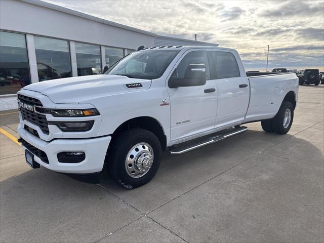 2025 RAM Ram 3500 RAM 3500 BIG HORN CREW CAB 4X2 8 BOX