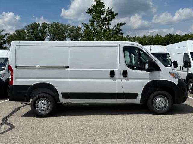 2025 RAM Ram ProMaster RAM PROMASTER 2500 TRADESMAN CARGO VAN LOW ROOF 136 WB