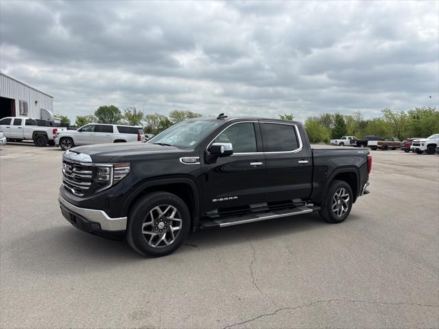 2023 GMC Sierra 1500 4WD Crew Cab Short Box SLT
