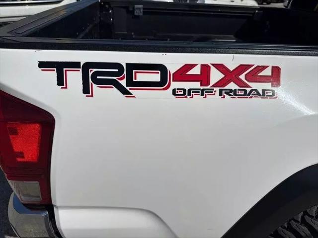 2017 Toyota Tacoma SR V6