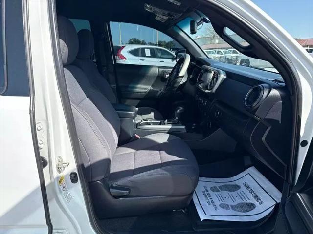 2017 Toyota Tacoma SR V6
