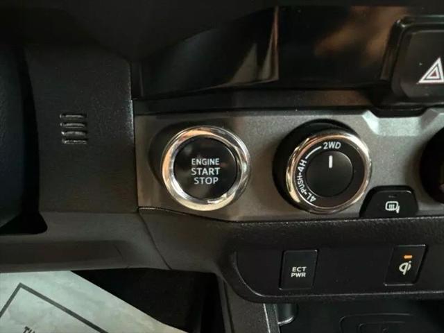 2017 Toyota Tacoma SR V6