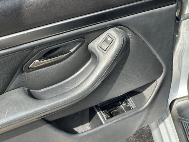2000 BMW M5 Base