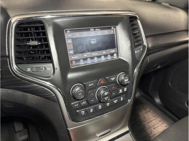 2021 Jeep Grand Cherokee Laredo E 4x2
