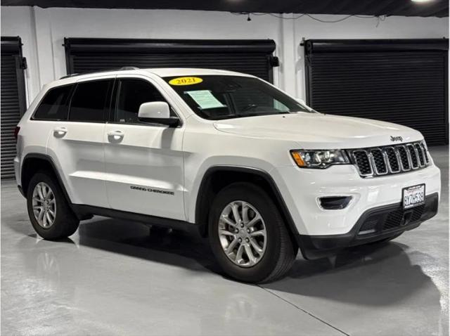 2021 Jeep Grand Cherokee Laredo E 4x2