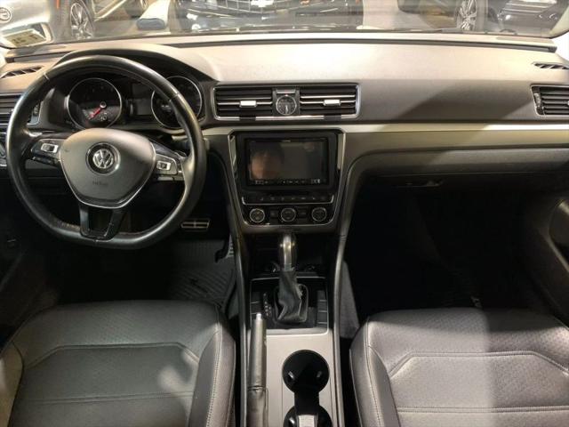 2016 Volkswagen Passat 1.8T R-Line