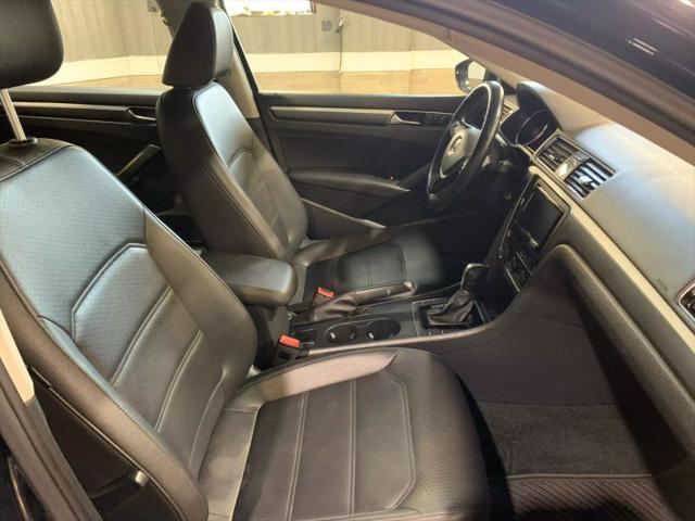 2016 Volkswagen Passat 1.8T R-Line