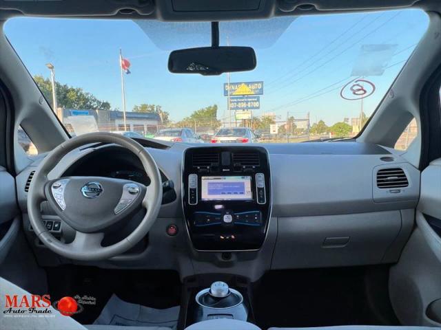 2015 Nissan LEAF SV
