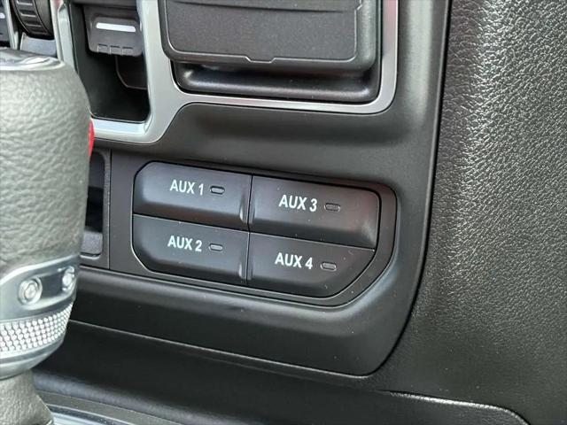 2025 Jeep Wrangler 4-Door Summit 4x4