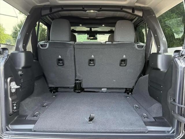 2025 Jeep Wrangler 4-Door Summit 4x4