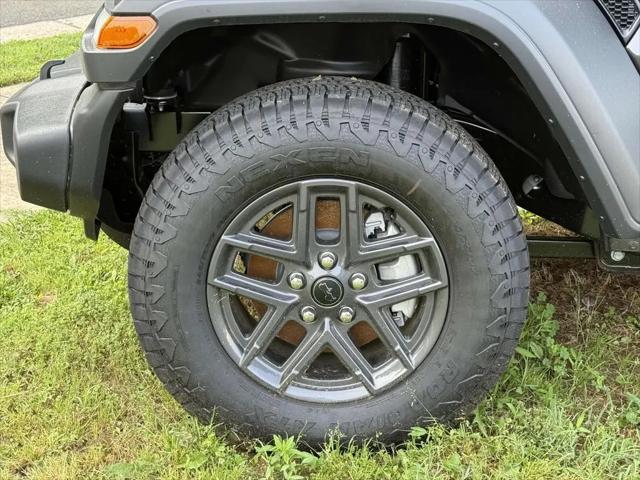 2025 Jeep Wrangler 4-Door Summit 4x4