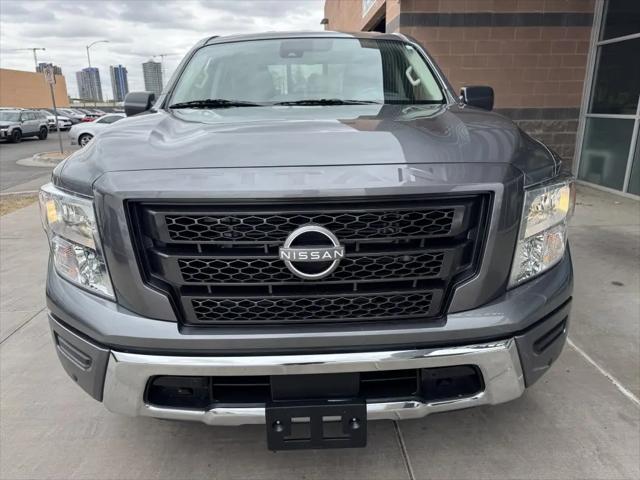 2024 Nissan Titan Crew Cab SV 4x2