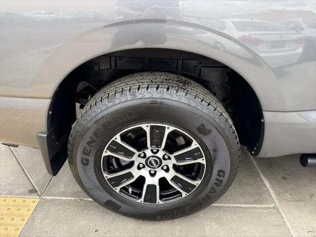 2024 Nissan Titan Crew Cab SV 4x2