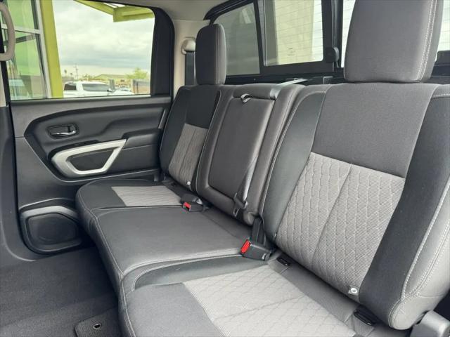 2024 Nissan Titan Crew Cab SV 4x2
