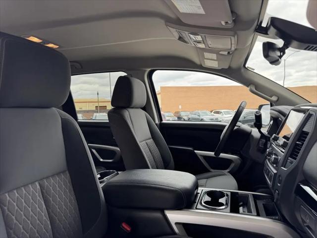 2024 Nissan Titan Crew Cab SV 4x2