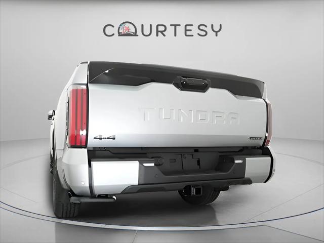 2025 Toyota Tundra Platinum Hybrid CrewMax 5.5' Bed
