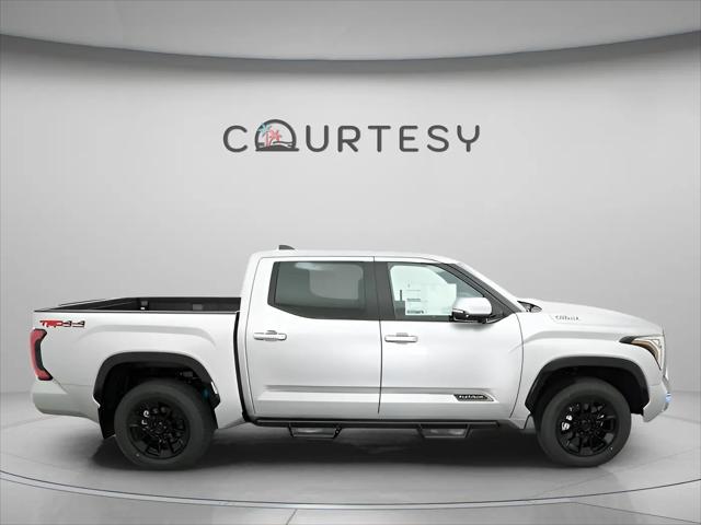 2025 Toyota Tundra Platinum Hybrid CrewMax 5.5' Bed
