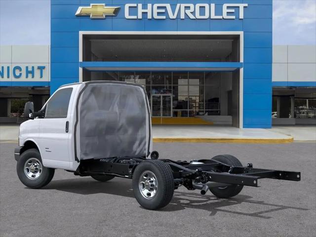 2025 Chevrolet Express Cutaway Work Van