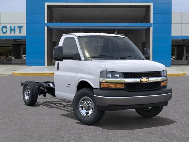 2025 Chevrolet Express Cutaway Work Van