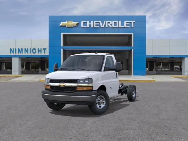 2025 Chevrolet Express Cutaway Work Van