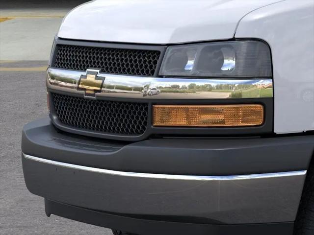 2025 Chevrolet Express Cutaway Work Van